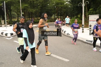 Runner Photo 4264250