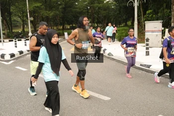 Runner Photo 4264252