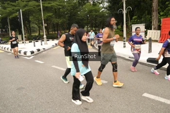 Runner Photo 4264256