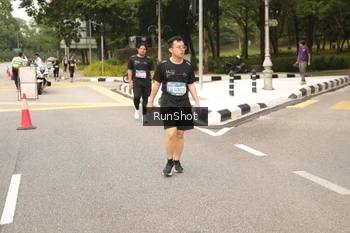 Runner Photo 4264282