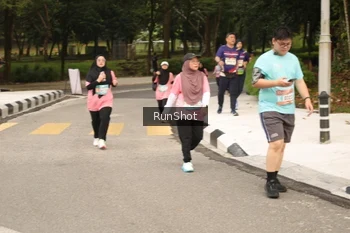 Runner Photo 4264295