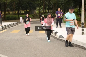 Runner Photo 4264297
