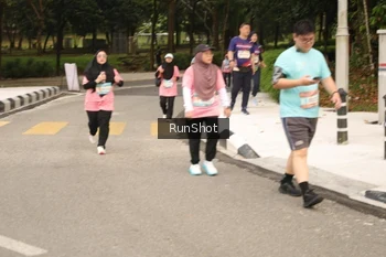 Runner Photo 4264299
