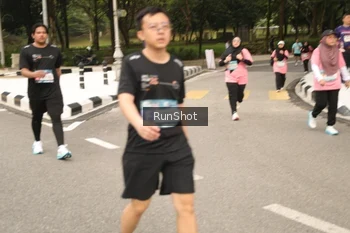 Runner Photo 4264300