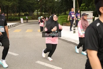 Runner Photo 4264312