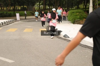 Runner Photo 4264326