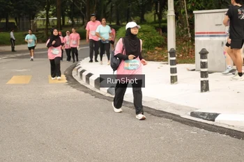 Runner Photo 4264333
