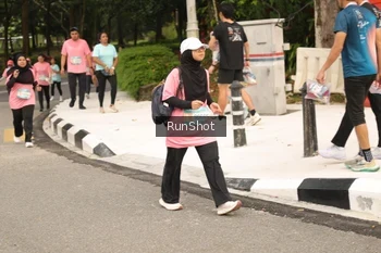 Runner Photo 4264336