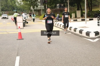 Runner Photo 4264348
