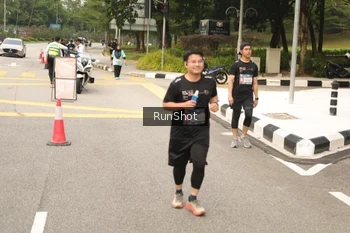 Runner Photo 4264353