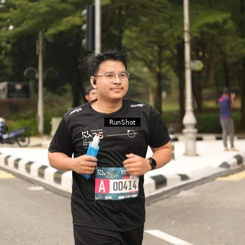 Runner Photo 4264362