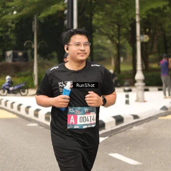 Runner Photo 4264363
