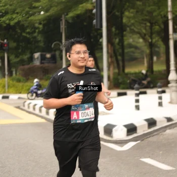 Runner Photo 4264364