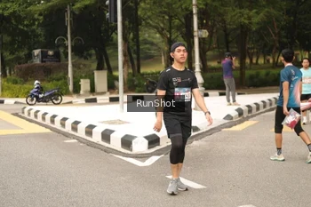 Runner Photo 4264374