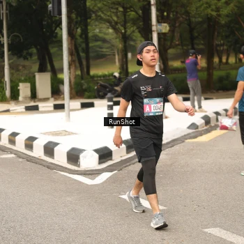 Runner Photo 4264385