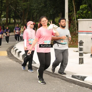 Runner Photo 4264406