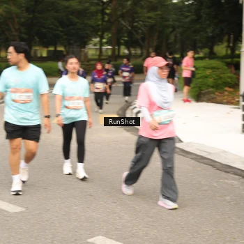 Runner Photo 4264414