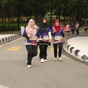 Runner Photo 4264428