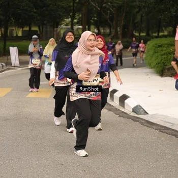 Runner Photo 4264430