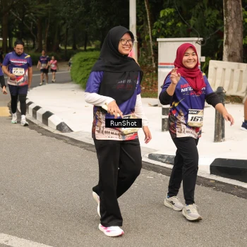 Runner Photo 4264446
