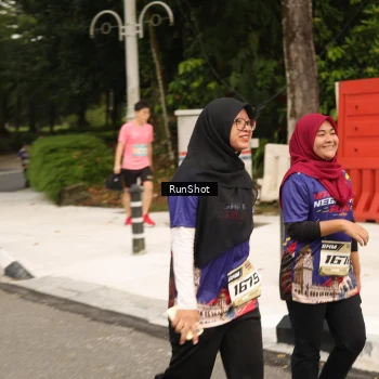 Runner Photo 4264448