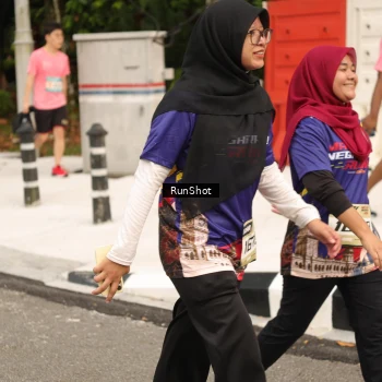Runner Photo 4264452