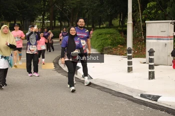Runner Photo 4264460