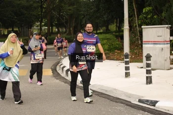 Runner Photo 4264464