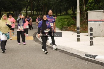 Runner Photo 4264465