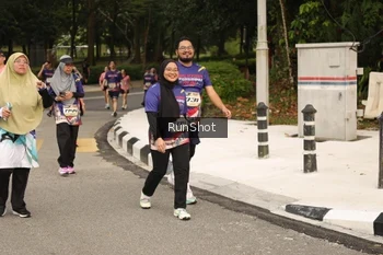 Runner Photo 4264466
