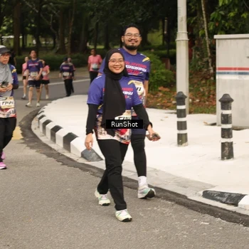 Runner Photo 4264480