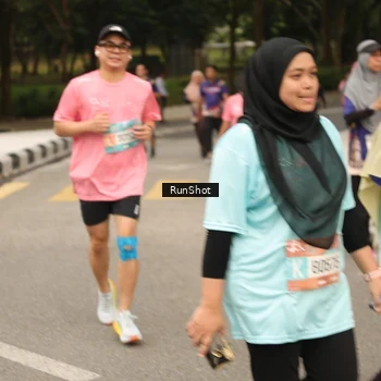 Runner Photo 4264484