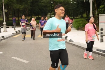 Runner Photo 4264518