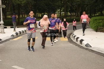 Runner Photo 4264527