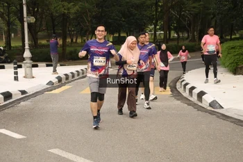 Runner Photo 4264532