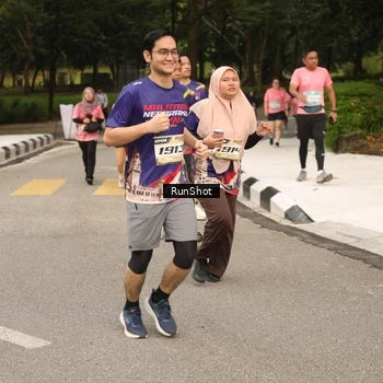 Runner Photo 4264538