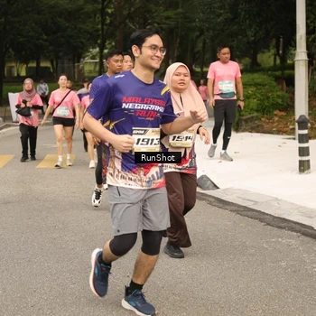 Runner Photo 4264539