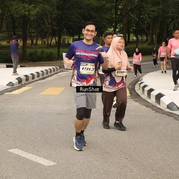 Runner Photo 4264541