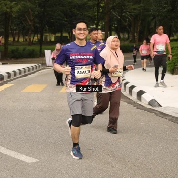 Runner Photo 4264552
