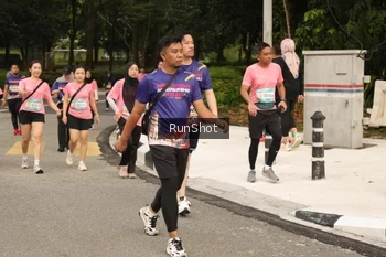 Runner Photo 4264559