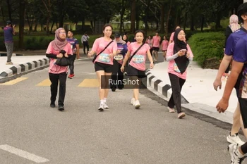 Runner Photo 4264569