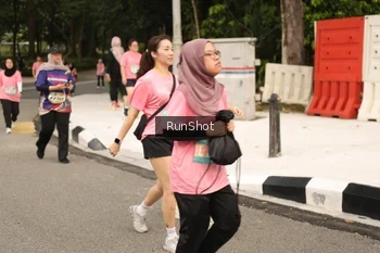 Runner Photo 4264579