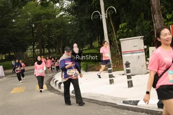 Runner Photo 4264587