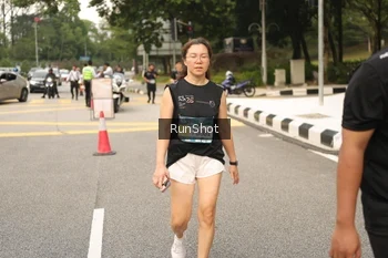Runner Photo 4264598