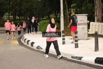 Runner Photo 4264599