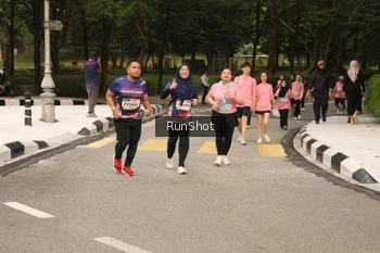 Runner Photo 4264602