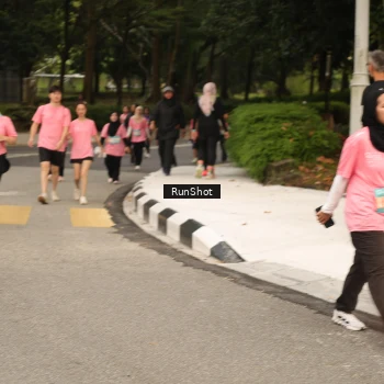 Runner Photo 4264614