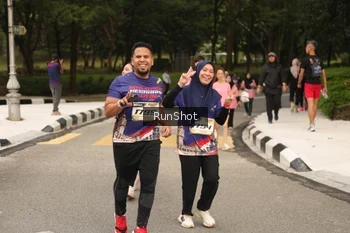 Runner Photo 4264620
