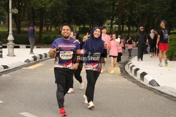 Runner Photo 4264627