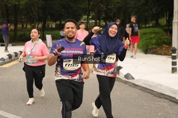 Runner Photo 4264628